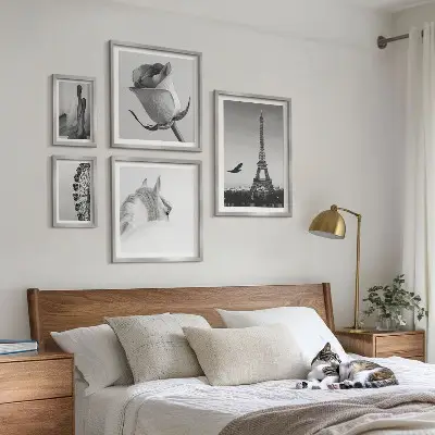 Elegantne crno-bijele slike set od 5 slika u okviru