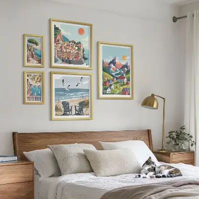 Set slika iznad kauča s motivom retro planinskih i morskih krajolika set slika s motivom retro planinskih i morskih krajolika