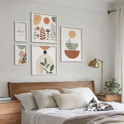 Elegantna biljna i geometrijska grafika poliptih u okviru