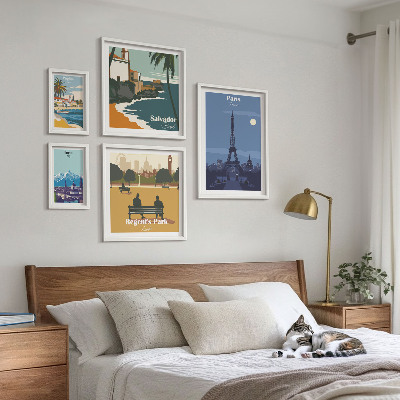 Set 5 slika u okviru Europski gradovi s retro ikonama