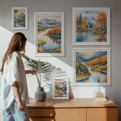 Set od 5 slika u okviru jesensko drveće uz planinske rijeke