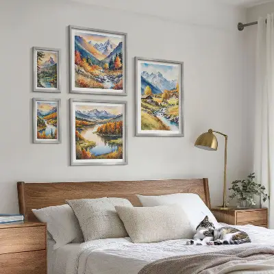 Set slika iznad kauča krajolici planina, rijeka i šuma