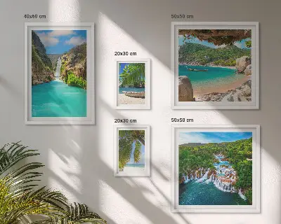 Set slika iznad kauča tropski vodopad na plaži