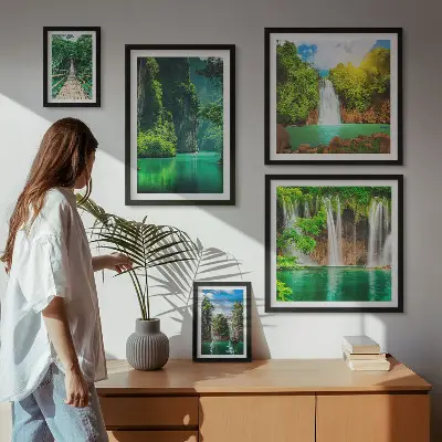 Set slika iznad kauča zelena priroda s tropskim slapovima