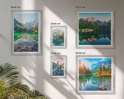 Set od 5 slika u okviru planinski krajolici s jezerima i šumama