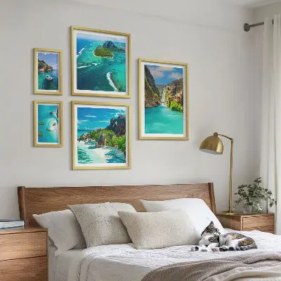 Tropski vodopadi i plaže poliptih u okviru