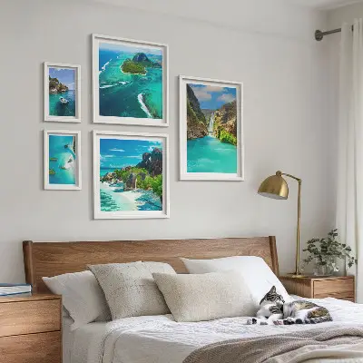 Tropski vodopadi i plaže poliptih u okviru