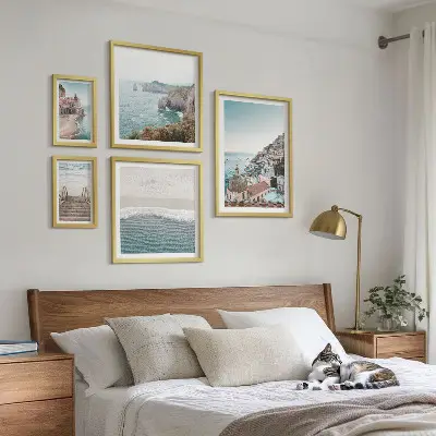 Krajolici primorskog grada poliptih u okviru