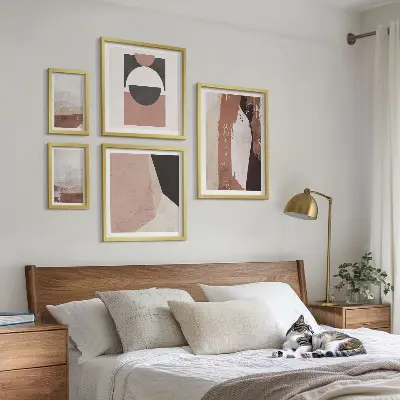 Apstraktne kompozicije Zemlje poliptih u okviru
