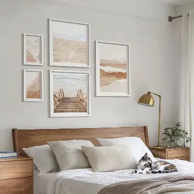 Set slika iznad kauča s motivima plaže i planina minimalistički dizajn