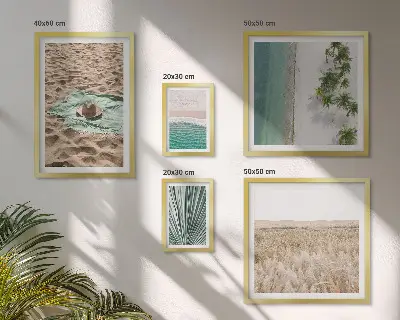 Pogled na tropsku plažu poliptih u okviru