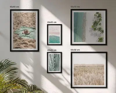 Pogled na tropsku plažu poliptih u okviru