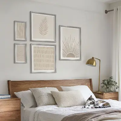 Poliptih u okviru elegantni ukrasi s motivima prirode i geometrijskim oblicima