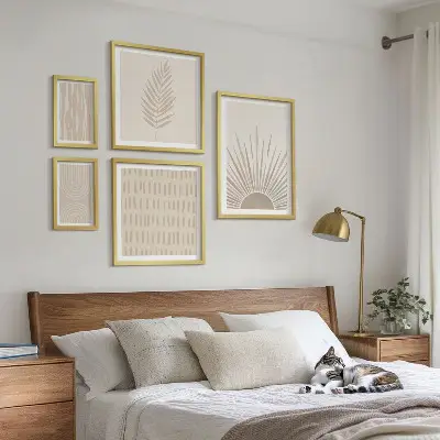 Poliptih u okviru elegantni ukrasi s motivima prirode i geometrijskim oblicima