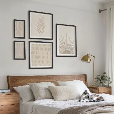 Poliptih u okviru elegantni ukrasi s motivima prirode i geometrijskim oblicima