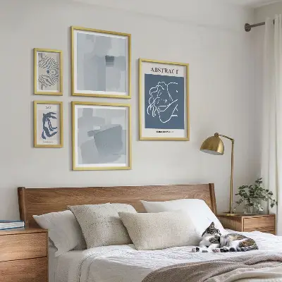 Elegantne minimalističke apstrakcije poliptih u okviru