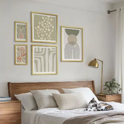 Set slika za iznad kauča elegantna pastelna grafika s motivom biljaka