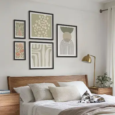 Set slika za iznad kauča elegantna pastelna grafika s motivom biljaka