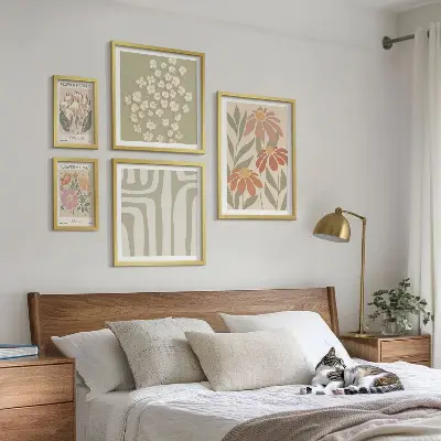 Set od 5 slika u okviru cvjetni uzorci u boho stilu s motivima Londona i Pariza