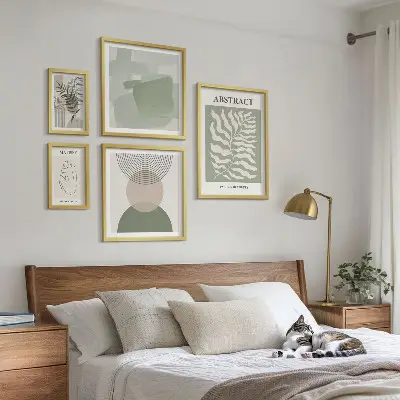 Set slika s motivom elegantnih biljnih kompozicija dekoracija za zid iznad kauča