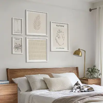 Set slika iznad kauča minimalističkog stila s oblicima