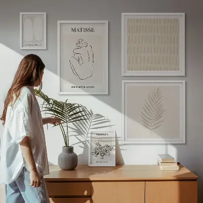 Set slika iznad kauča minimalističkog stila s oblicima