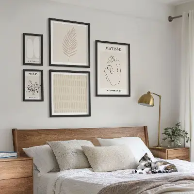 Set slika iznad kauča minimalističkog stila s oblicima