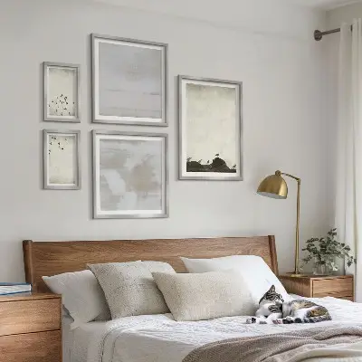 Minimalističke ptice u letu poliptih u okviru