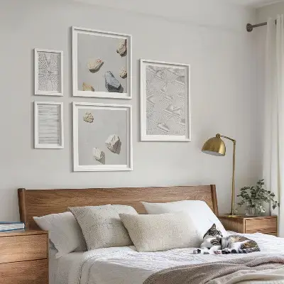 Geometrijski kartonski kamenčići poliptih u okviru