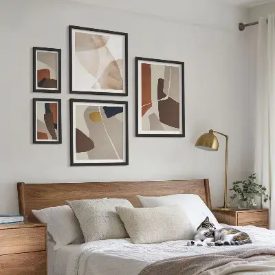 Apstraktni moderni oblici set slika iznad kauča