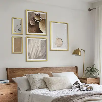 Set 5 slika u okviru minimalističke tople teksture