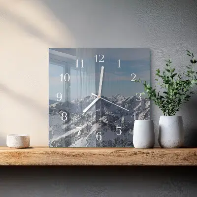 Stakleni četvrtasti sat Planine
