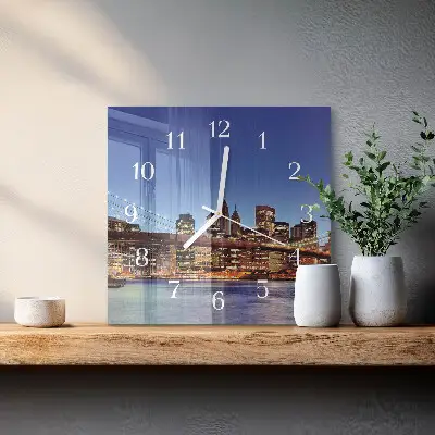 Stakleni četvrtasti sat Horizontalni most