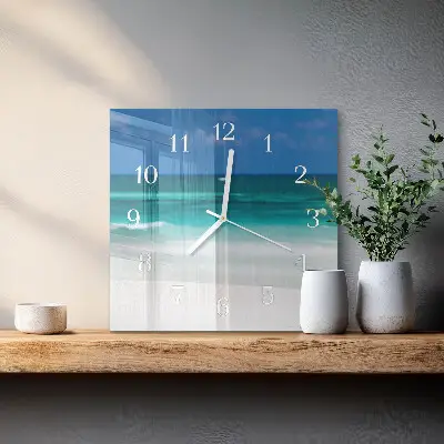 Stakleni četvrtasti sat plaža more