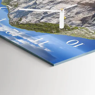 Stakleni četvrtasti sat Litica