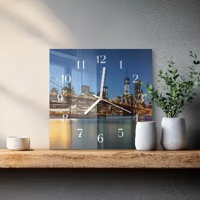 Stakleni četvrtasti sat Horizontalni most