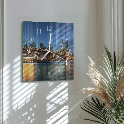 Stakleni četvrtasti sat Horizontalni most