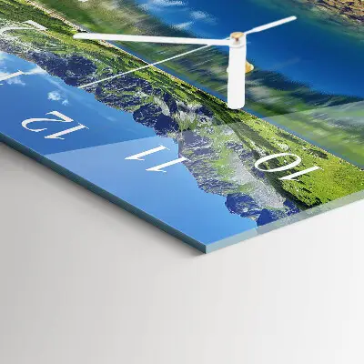 Stakleni četvrtasti sat Planinsko jezero