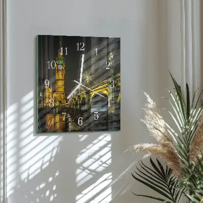 Stakleni četvrtasti sat London