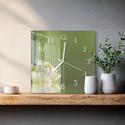 Stakleni četvrtasti sat Ljiljan