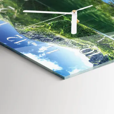 Stakleni četvrtasti sat Planinsko jezero