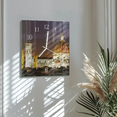 Stakleni četvrtasti sat Bazilika