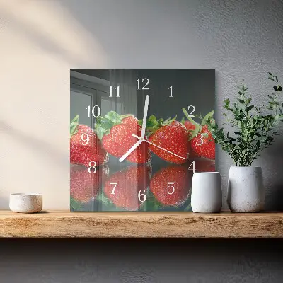 Stakleni četvrtasti sat Jagode