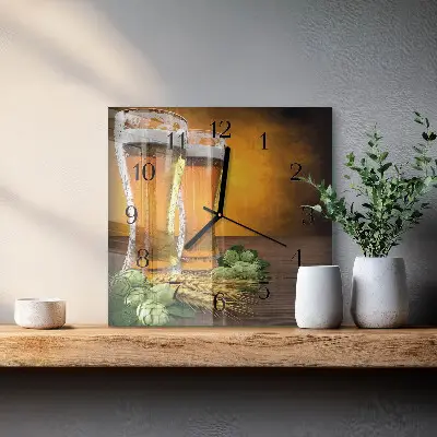 Kvadratni zidni sat Čaše piva