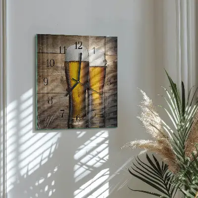 Kvadratni zidni sat Pivo