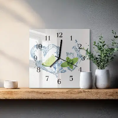 Kvadratni zidni sat Metvica